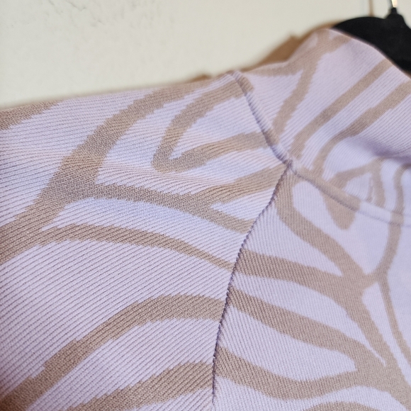 NWT Fabletics Purple Seamless Top and High Waist Leggings Size XS/S - Picture 2 of 16